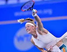 科维托娃巅峰对决，Doinb与70激战日本队分钟，赛况扑朔迷离胜负难料！的简单介绍